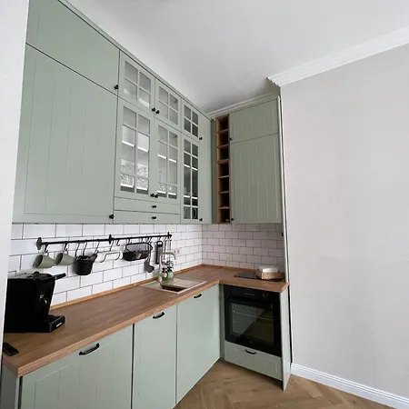 Coral Bay - Beachfront With Free Parking Varna