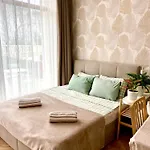 Coral Bay - Beachfront With Free Parking * Varna