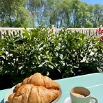 公寓 Coral Bay - Beachfront With Free Parking 瓦爾納