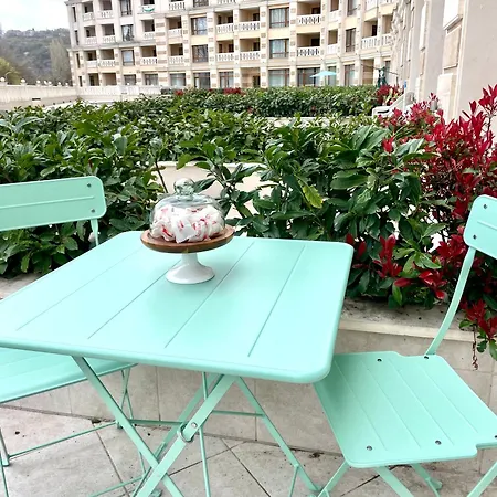 Coral Bay - Beachfront With Free Parking Apartamento Varna