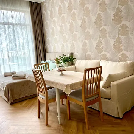 Coral Bay - Beachfront With Free Parking Apartamento *